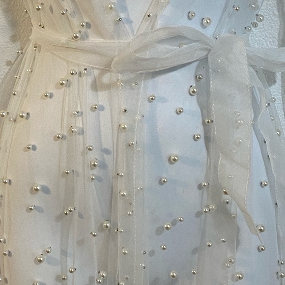 New in Box Oh Polly full length long sleeve pearl accented sheer bridal robe - Picture 10 of 14